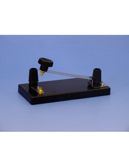 Intrerupator cu placa de baza si borne