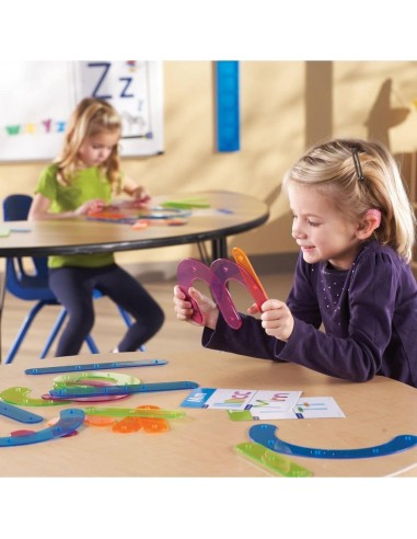 Sa construim alfabetul