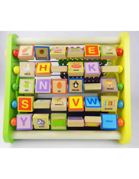 Centru de activitati - litere si imagini in romana