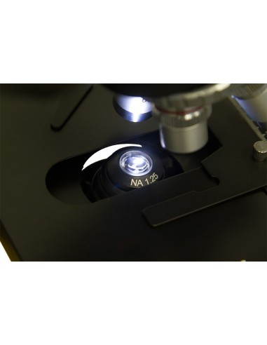 Microscop monocular Levenhuk 700M