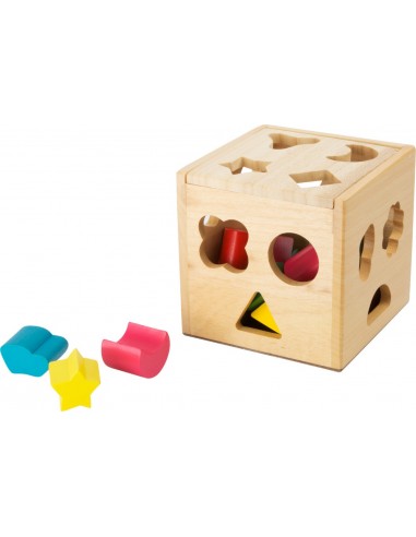 Cub din lemn cu forme de sortat