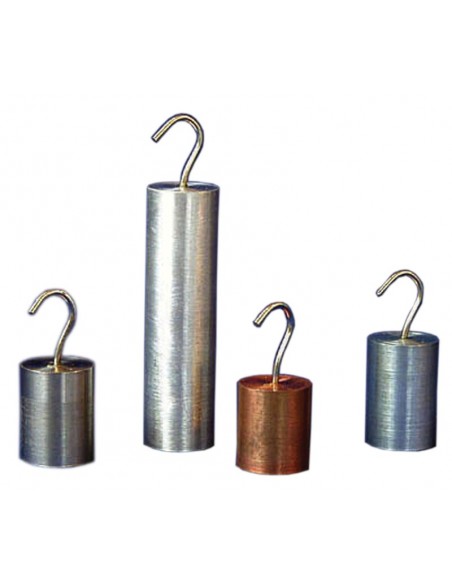 Cuburi cu volume egale si cilindri aceeasi greutate