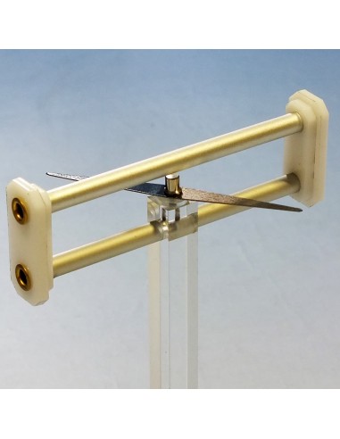 Dispozitiv pentru campul magnetic al conductorului linear