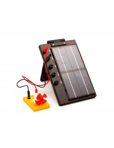 Panou solar, cu motor si elice