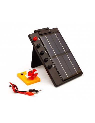 Panou solar, cu motor si elice